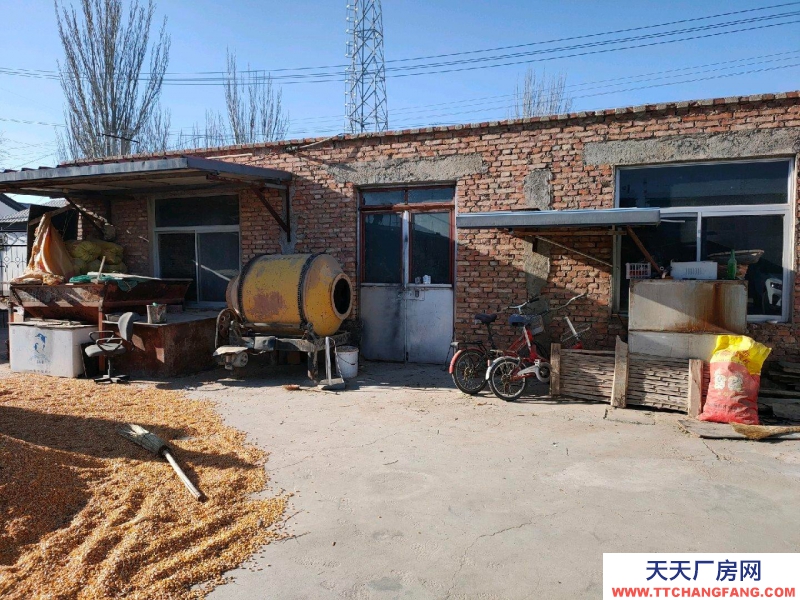 (出租) 巴彥淖爾 糧食食品倉庫 緊鄰站前大道，左鄰右舍南，三間庫房出租
