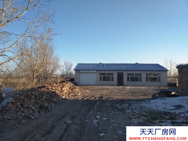 安達(dá)適合大棚種植，面積大，交通便利，價(jià)格實(shí)惠