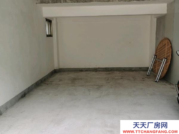 贛州市興國物資倉庫 可用工作室，倉庫等等……交通方便，價格實惠，