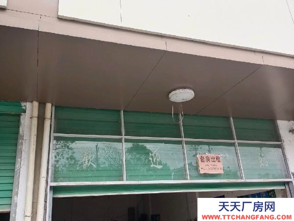贛州市石城物資倉庫  房源位于溫坊清華大道102號，店面出租