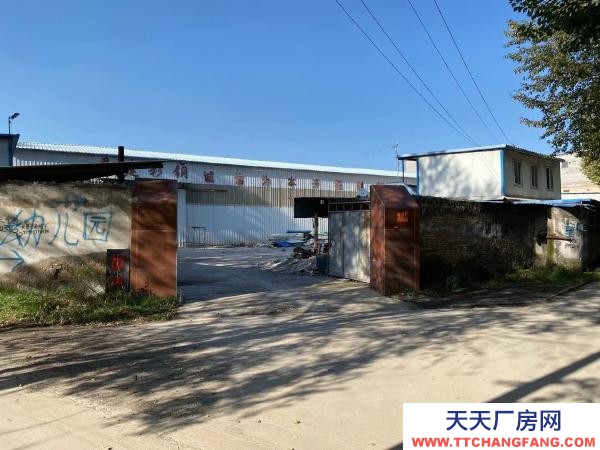 城北啤酒廠房交通便利，環境優美，有龍門吊定和辦公室