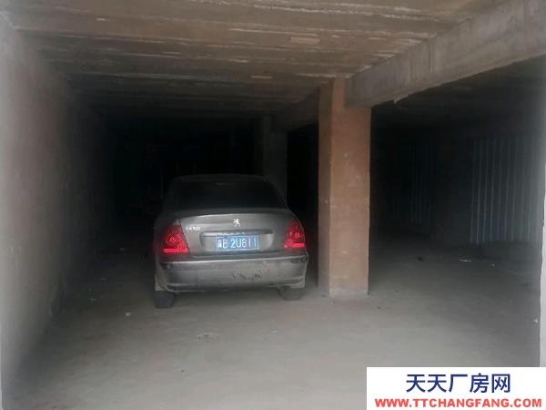 樂都在路邊道路好大車能進