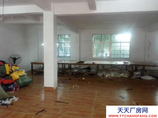 九江市德安機加工廠房 民信南路10號利民超市后 倉庫 240平米