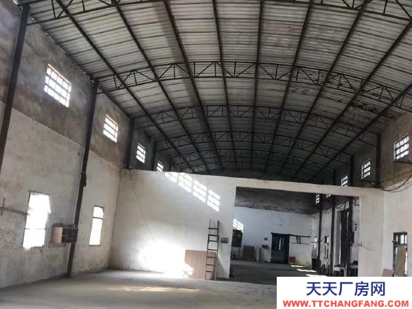 九江市湖口罐頭廠房 出租湖口縣均橋鎮(zhèn)大型廠房，設(shè)施齊全，交通便利