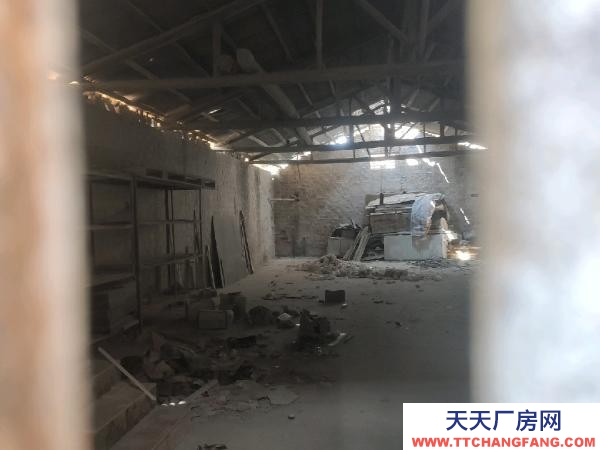 九江市都昌物資倉庫 簡易平房老倉庫，交通便利