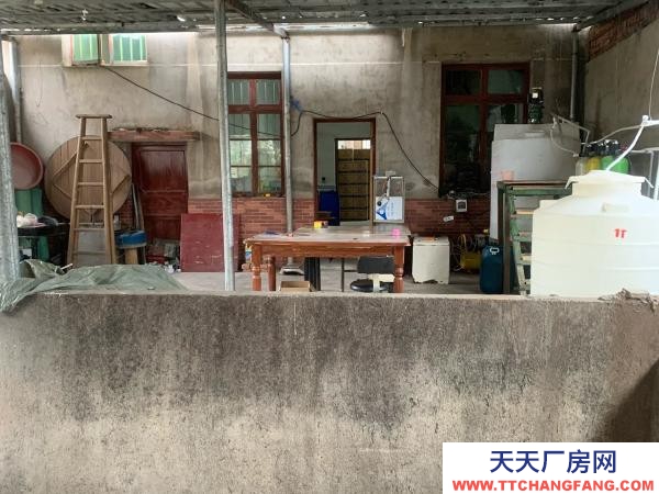 宜春市袁州機加工廠房  一屋200平米可做倉庫或小型加工廠，二樓可以住戶