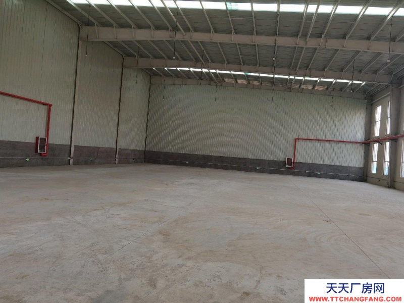 定州 西城(調味料廠房出租) 寬24米，長80米，檐高9.5米。中間可以隔開。