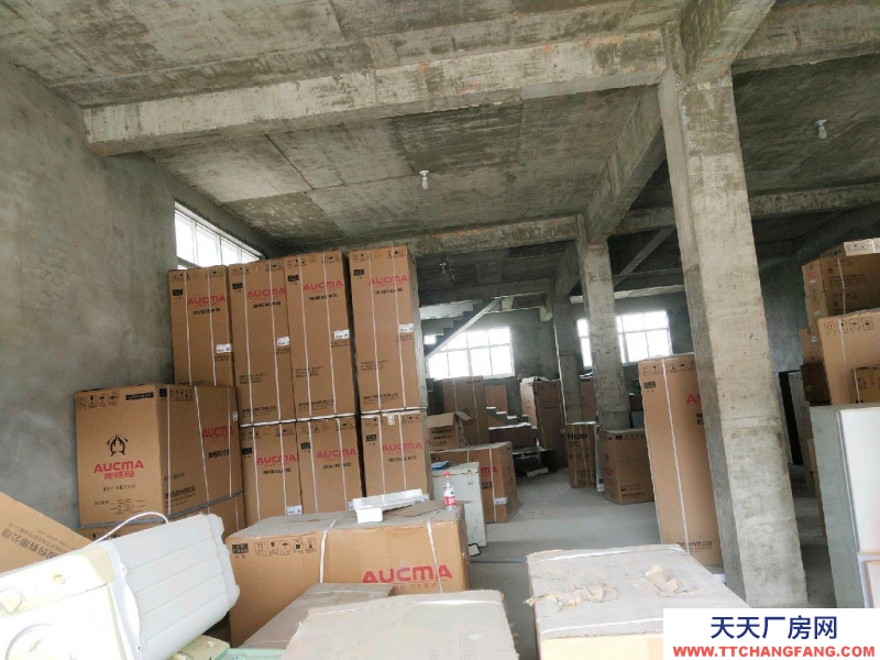 (出售) 兩層一樓可當(dāng)倉(cāng)庫(kù)廠房二樓住房三室一廳一廚一衛(wèi)陽(yáng)臺(tái)靠公路