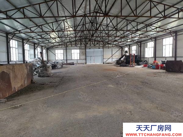 新民胡臺(tái)附近廠房2200平，辦公200平有裝修 ，舉架6米，