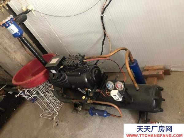 宜春市豐城物資倉庫  冷庫出租馬路邊上非常便利