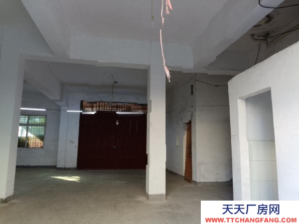 宜春市樟樹物資倉庫 前后寬敞，方便出行，設施齊備，安全可靠