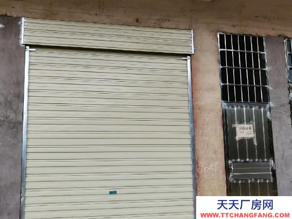 宜春市樟樹物資倉庫 杜家村住宅小區、第二小學旁邊，交通便利，大路寬敞