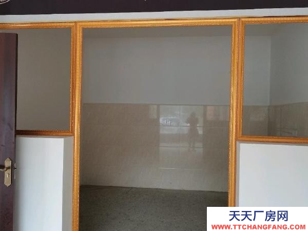 宜春市高安物資倉庫  錦惠南路老街土菜館后面 倉庫 145平米