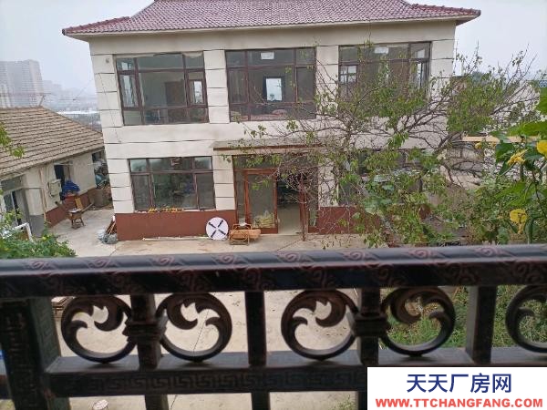 瓦房店出租/出售，2棟二樓，辦公，適合各種經營，占地1畝，包過戶