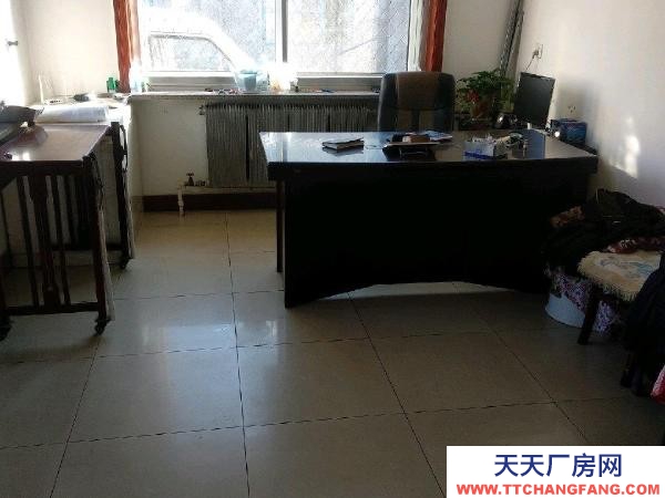 望花南溝庫房150平低價出租