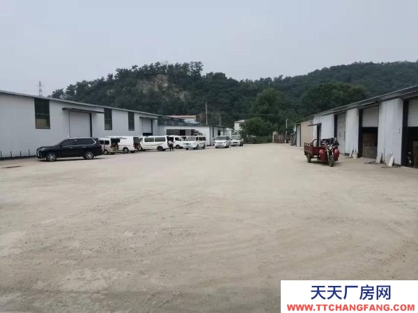 順城空出123~460平倉(cāng)庫(kù)出租，位于順城區(qū)施家溝，臨高山路。