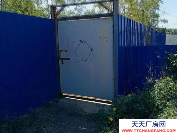 老邊適合存放物品，養(yǎng)殖，種植業(yè)