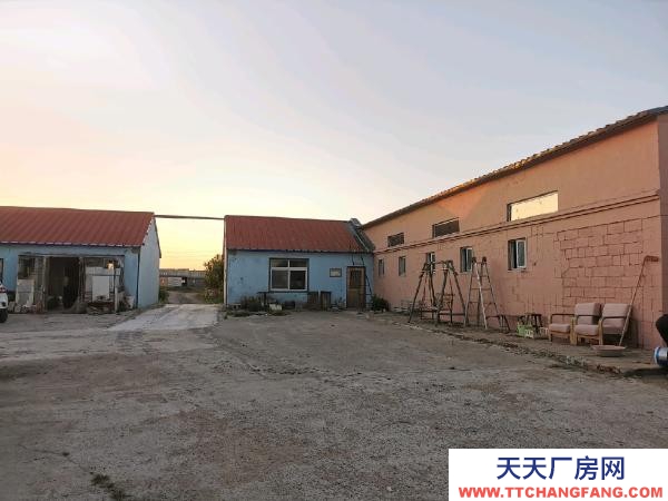 雙臺子 距離市區(qū)近，交通便利，道路通暢，場院寬闊！