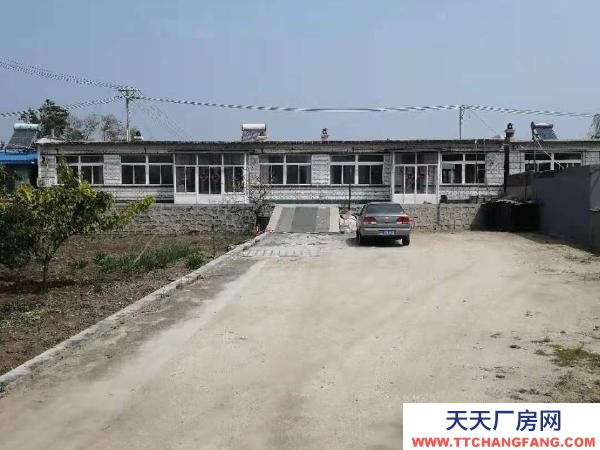 雙臺子占地1600平方，建筑面積260，水電氣齊全。