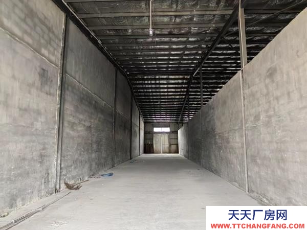 雙臺(tái)子六里河橋北300米道東出租倉(cāng)庫(kù)