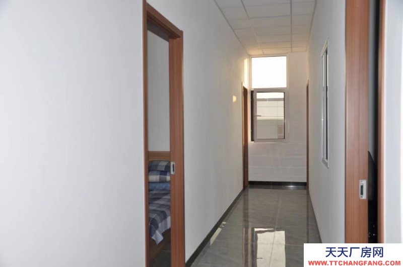 可做橡膠上天車的園區單層紅本廠房