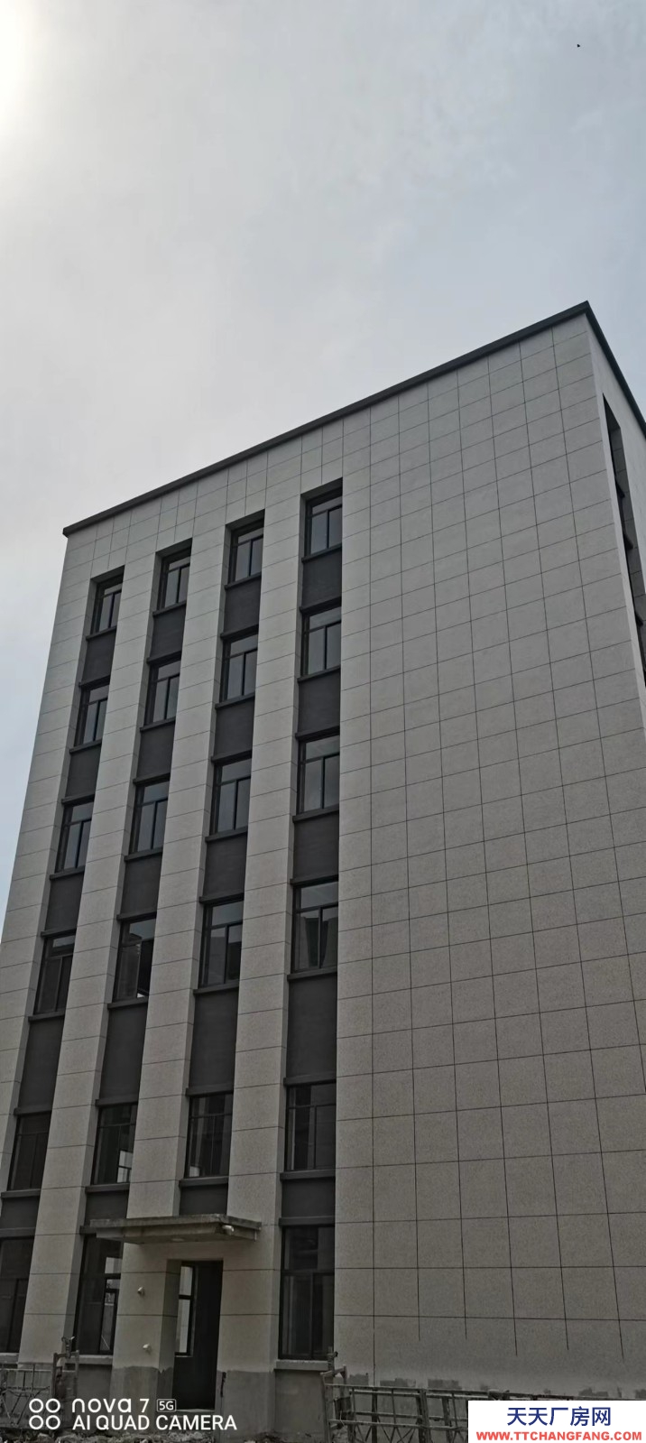 框架結構單層層高12.5米火車頭廠房出售