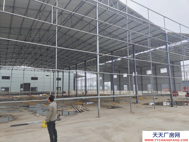 彭州廠房、庫(kù)房出租，價(jià)格便宜