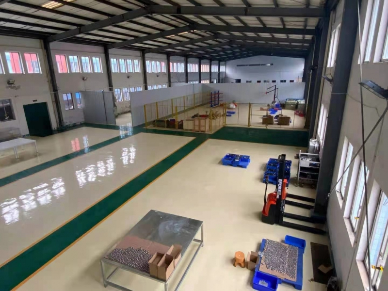 龍泉1100平廠房出租 主干道上  交通便利