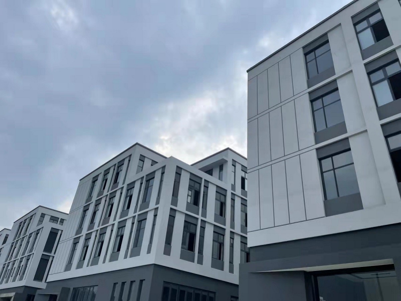 出售杭州全新獨棟廠房，只售3000多，高速輕軌環繞，生活配套齊全