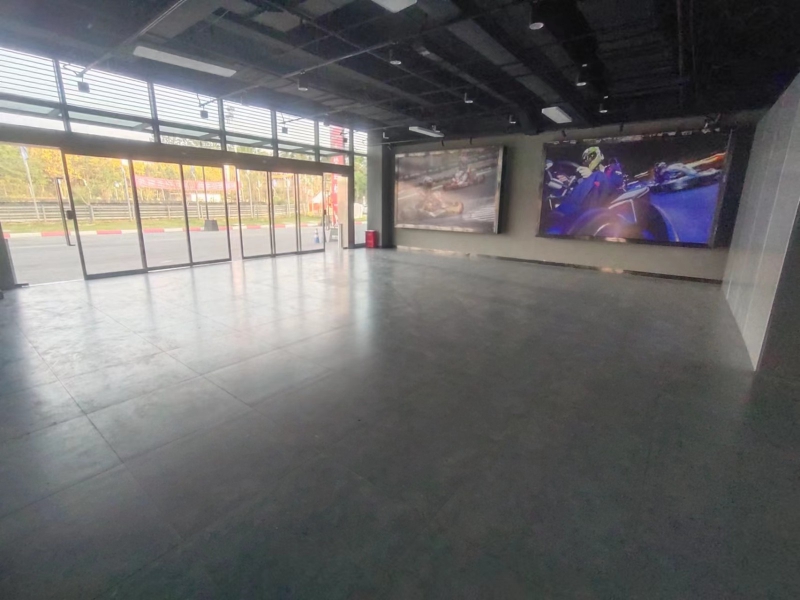 龍泉區(qū)成龍大道旁汽車園展廳出租