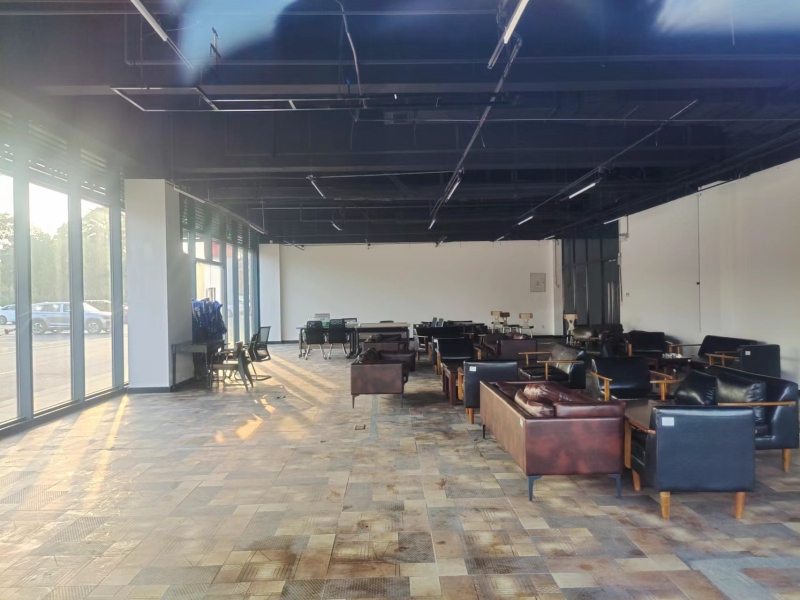 龍泉區(qū)成龍大道旁汽車園展廳出租