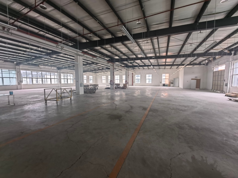 西航港1000平米廠房或庫房