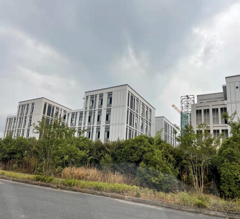 出售杭州高速口獨棟廠房,單價3000多起,可分層可獨棟出售,價格面談,中介勿擾