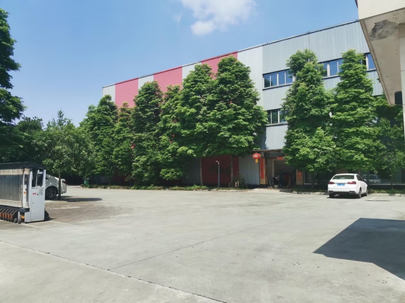 崇州九成新鋼結構庫房出租