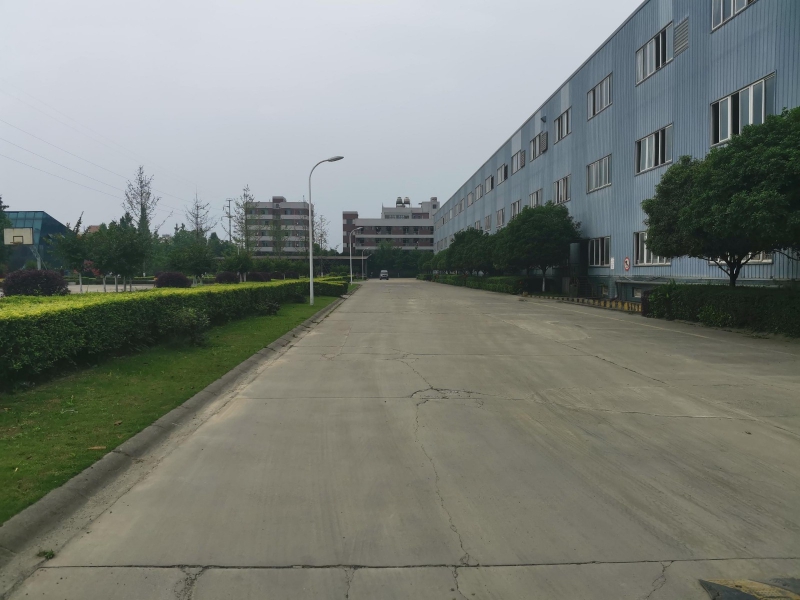 新建全新鋼結構大面積家具廠房出租