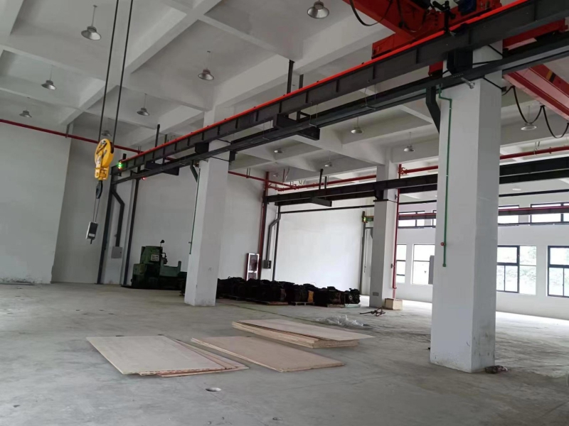 出售蕭山3000方廠房，首付210萬，緊鄰主城區(qū)，離杭州高速50米