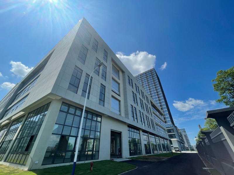 東廣人工智能谷，成華區三環邊龍潭功能區國資標準化廠房出租