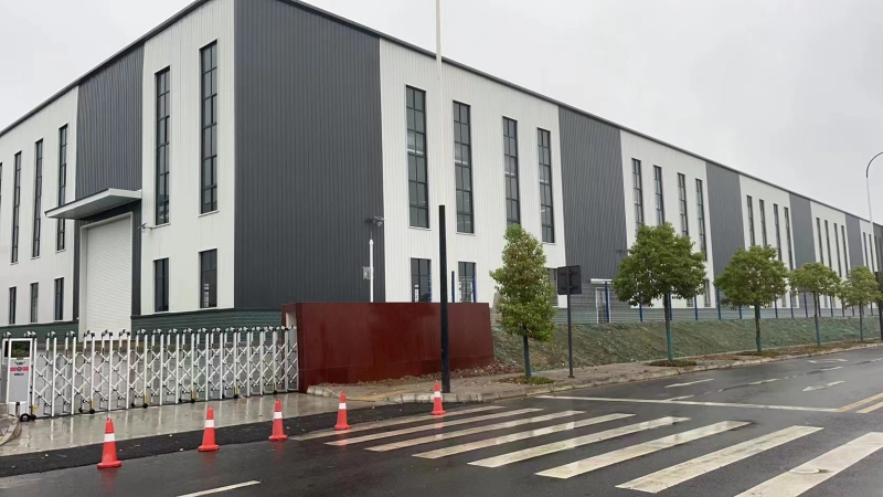 成都龍泉驛區黃土神龍汽車廠（中國二汽）旁，全新廠房出租