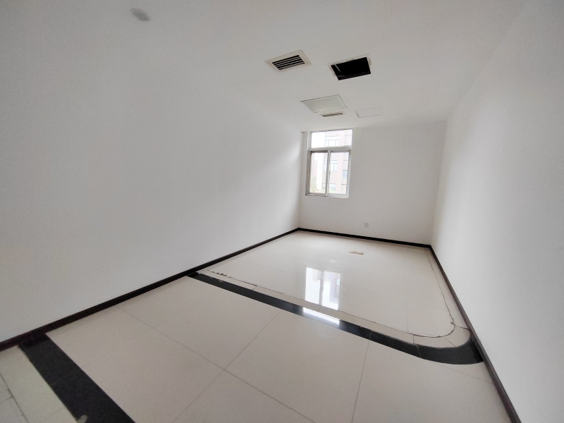 新年特惠特價!國家級孵化器,框架廠房,辦公研發(fā)生產都可,整層580平米