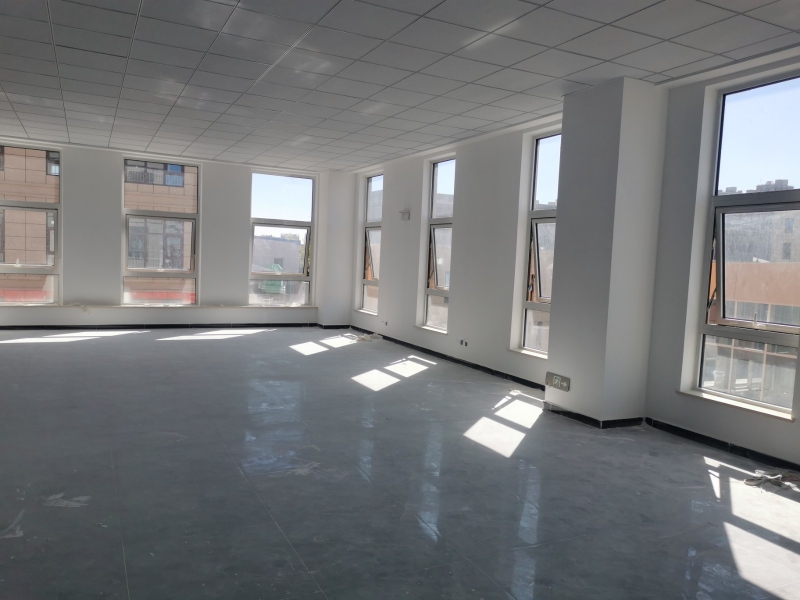 出售三河燕郊隆達(dá)產(chǎn)業(yè)園研發(fā)辦公樓660平