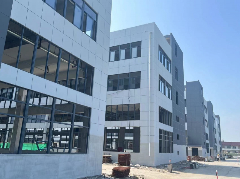 兩層獨(dú)門獨(dú)院廠房出售 送院子 50年產(chǎn)權(quán) 可按揭