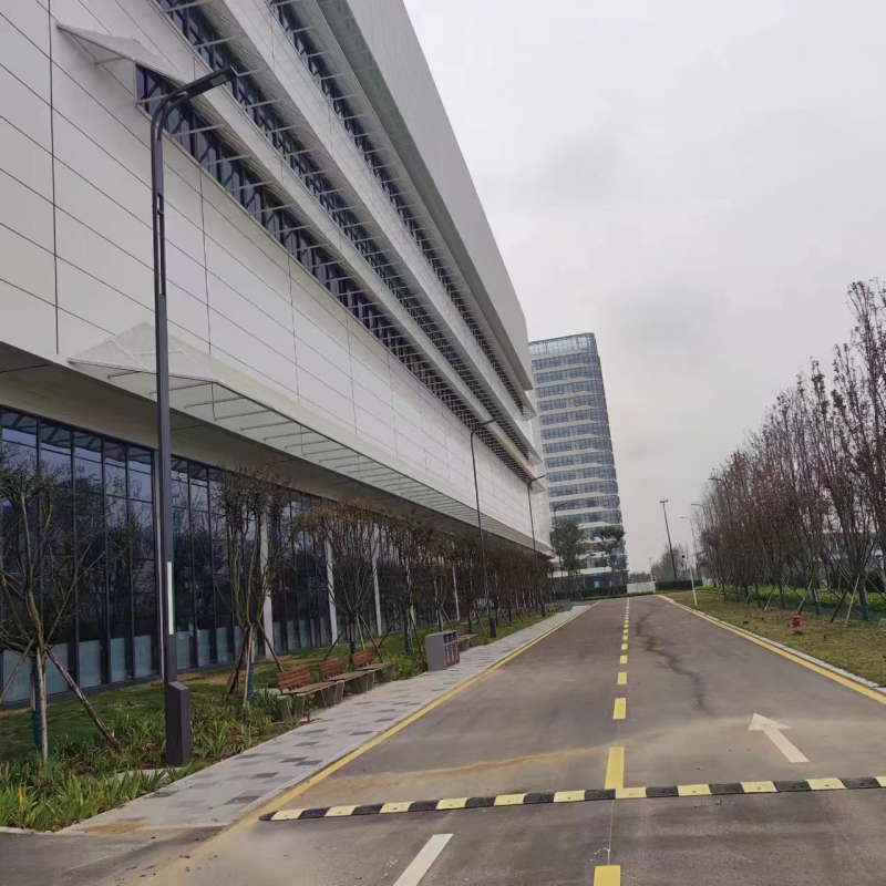 層高12米,承重1.5T高品質(zhì)工業(yè)園,單價(jià)18元,享受政府補(bǔ)貼