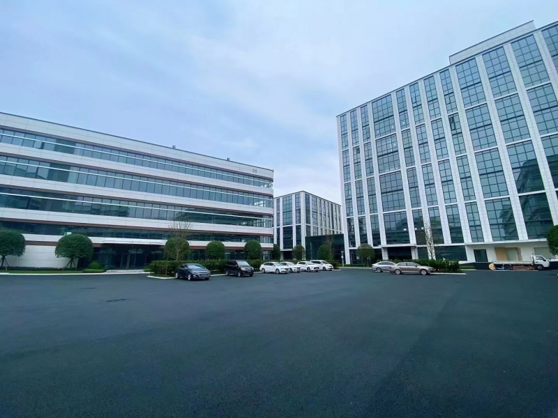 成都高新西區電子產業園辦公、研發、生產一體，高品質成熟配套