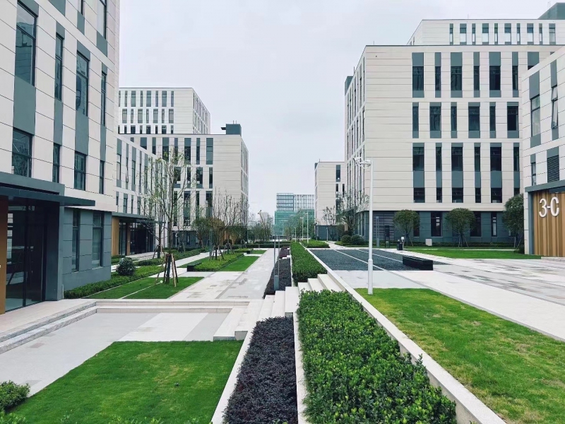 低首付購買50年可辦證框架廠房，商業(yè)銀行放款，贈送花園