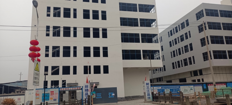 出售杭州全新獨棟廠房，只售3000多，高速輕軌環繞，生活配套齊全