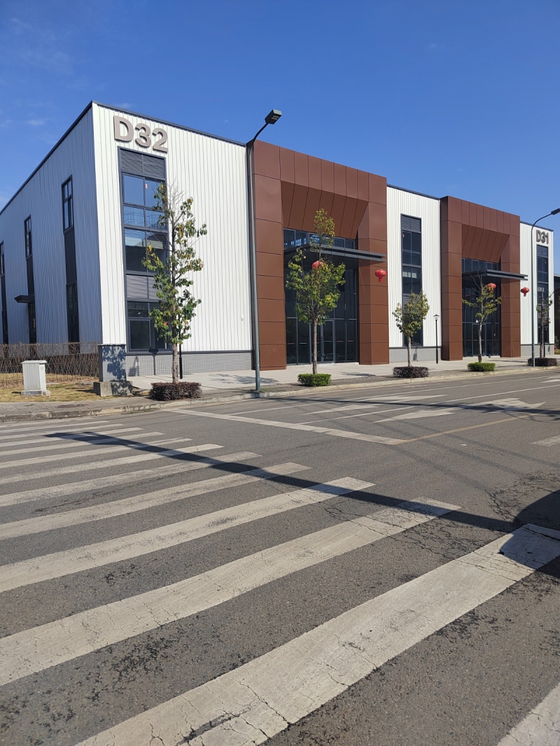 成都市內(nèi)標(biāo)準(zhǔn)廠房出售,50年產(chǎn)權(quán),可銀行按揭