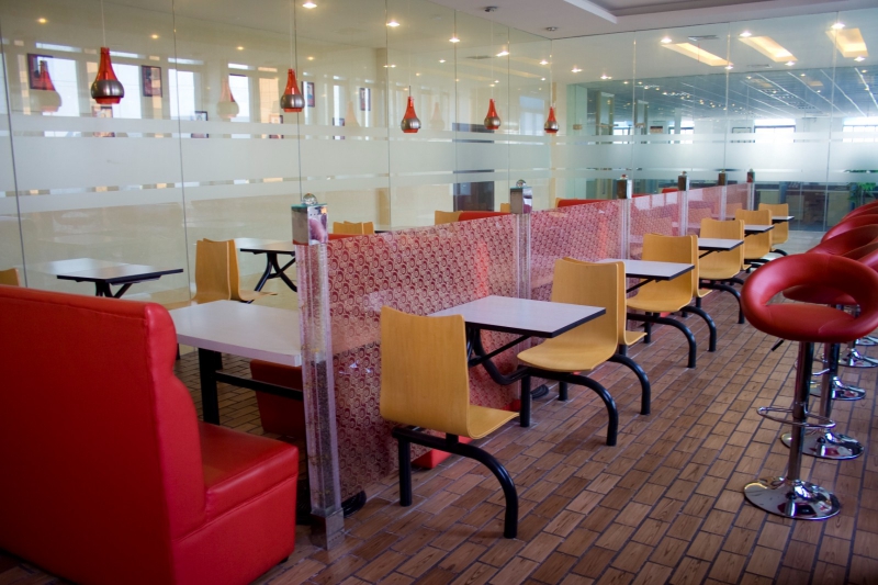 精裝辦公室出租 一站式服務(wù)到家 環(huán)境舒適