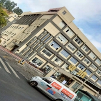 深圳市石巖街道1萬平方紅本廠房（倉庫）出租