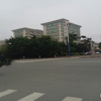 深圳市石巖街道1萬平方紅本廠房（倉庫）出租