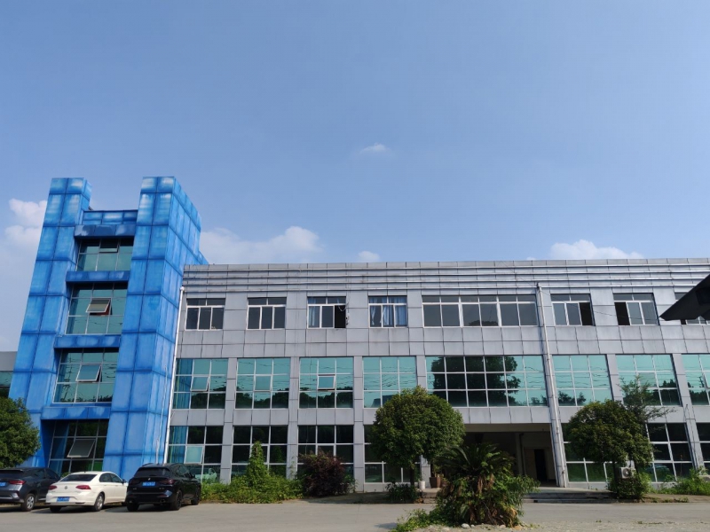 溫江地鐵口房東直租一萬(wàn)平鋼結(jié)構(gòu)廠房加獨(dú)立辦公區(qū)可分租整租